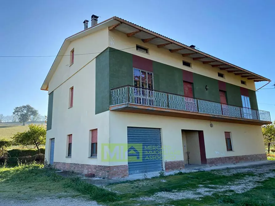 Immagine 1 di Rustico / casale in vendita  in Contrada Santa Maria d'Alto Cielo a San Ginesio