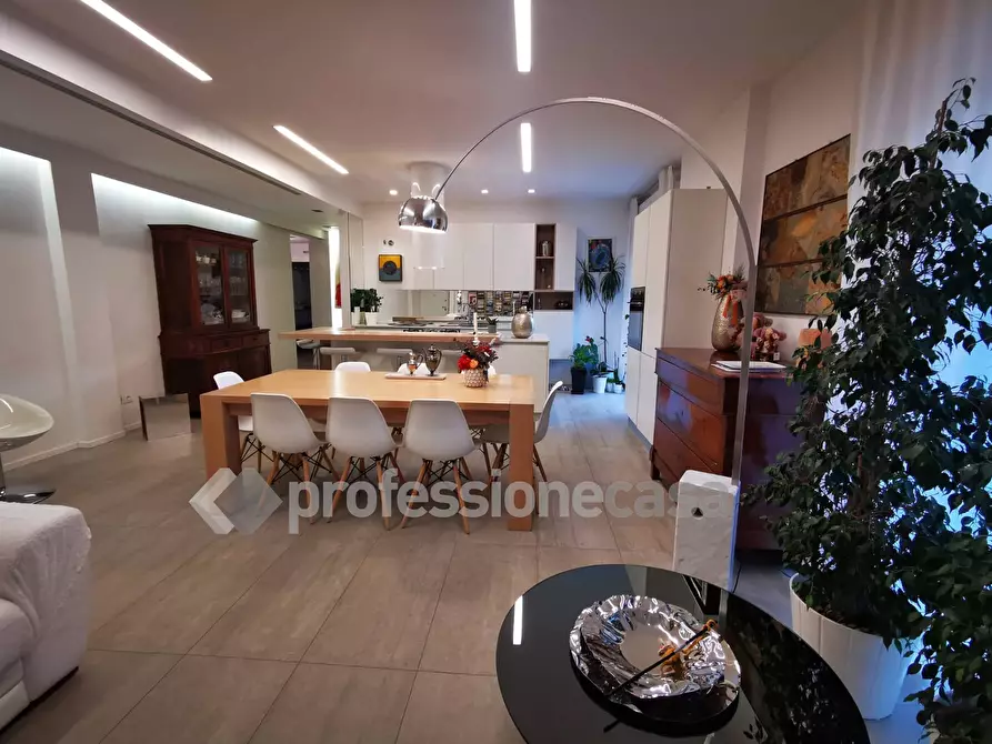 Immagine 1 di Appartamento in vendita  in Via Fogazzaro a Civitanova Marche