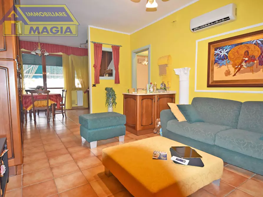 Immagine 1 di Appartamento in vendita  a Alba Adriatica