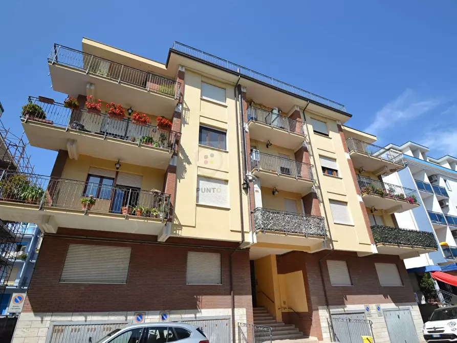Immagine 1 di Appartamento in affitto  in via dei Mille a San Benedetto Del Tronto