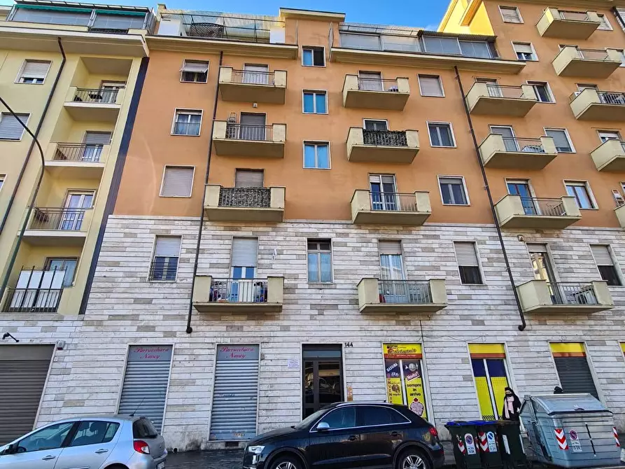 Immagine 1 di Appartamento in vendita  in Via Sempione a Torino