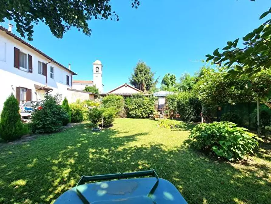 Immagine 1 di Villa in vendita  in VIA PO a Alagna