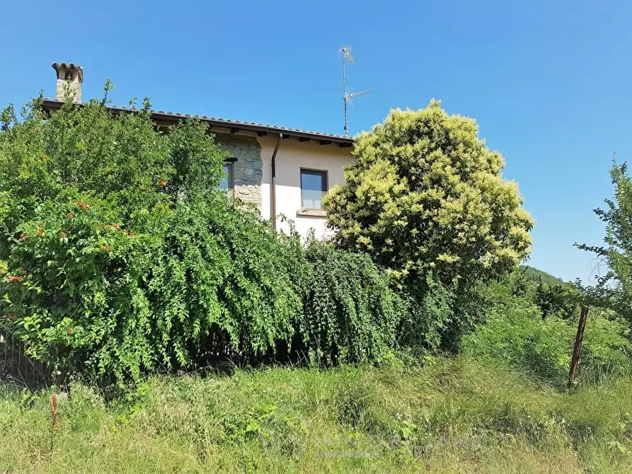 Immagine 1 di Casa indipendente in vendita  in ROCCA SUSELLA FRAZIONE GAMINARA a Godiasco