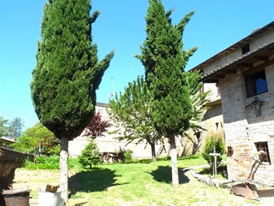 Immagine 1 di Villa in vendita  in STRADA MADONNA a Casteggio