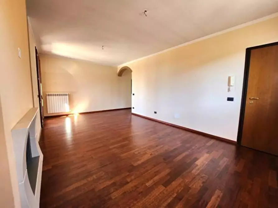 Immagine 1 di Appartamento in vendita  in SANTA GIULETTA VIA POGGIO SAN COLOMBANO a Santa Giuletta
