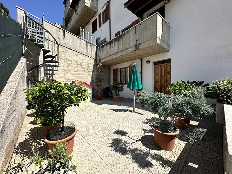 Immagine 1 di Appartamento in vendita  in via sanzio a Fermo