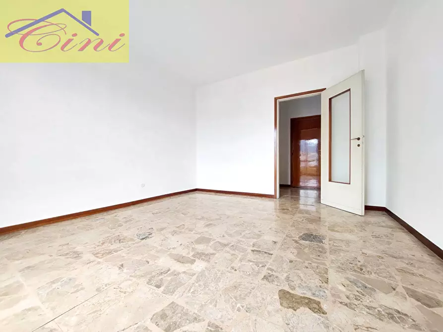 Immagine 1 di Appartamento in vendita  in VIA CHIARI a Valmadrera