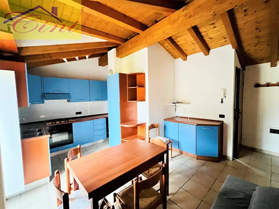 Immagine 1 di Appartamento in vendita  in via statale a Airuno