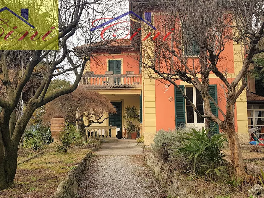 Immagine 1 di Villa in vendita  in via san antonio a Calolziocorte