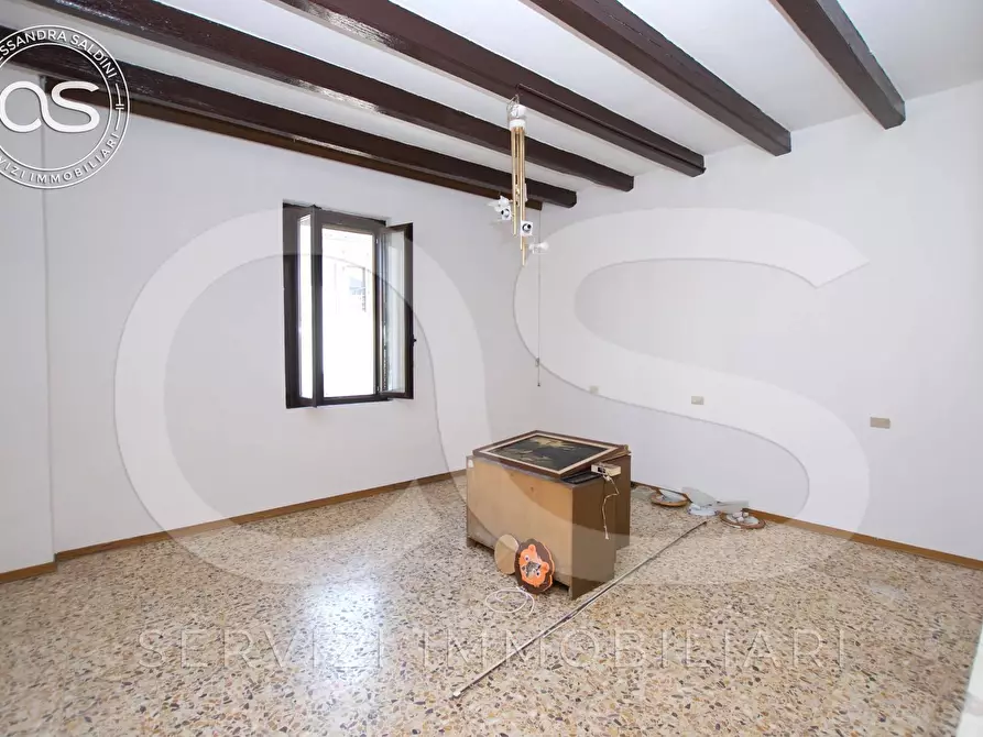 Immagine 1 di Appartamento in vendita  in via IV novembre a Manerbio