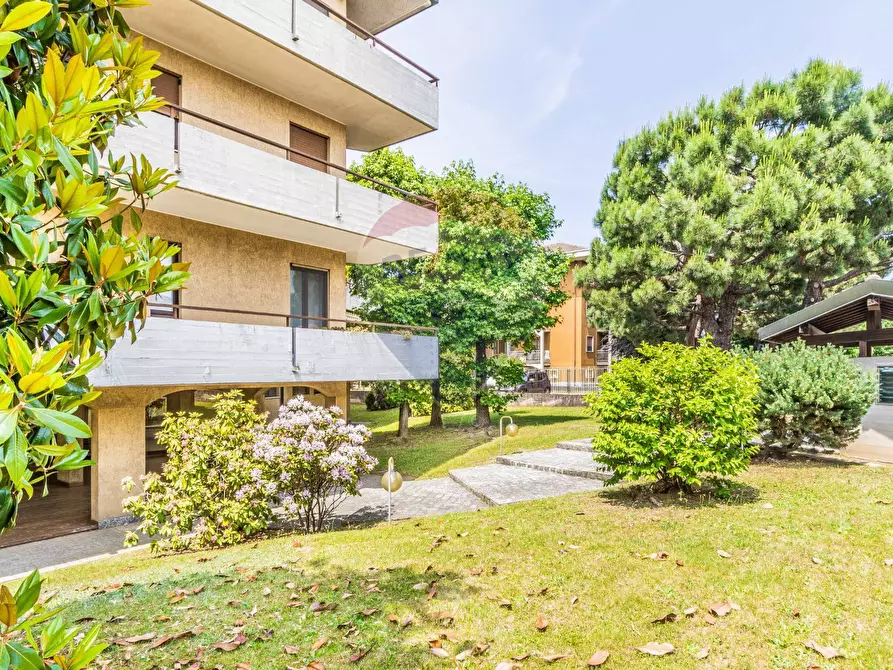 Immagine 1 di Appartamento in vendita  in VIA OGLIO a Olgiate Olona