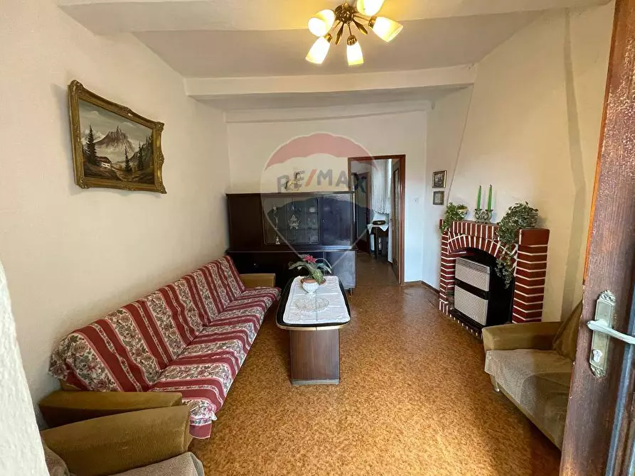 Immagine 1 di Casa indipendente in vendita  in Longoio a Fabbriche Di Vergemoli