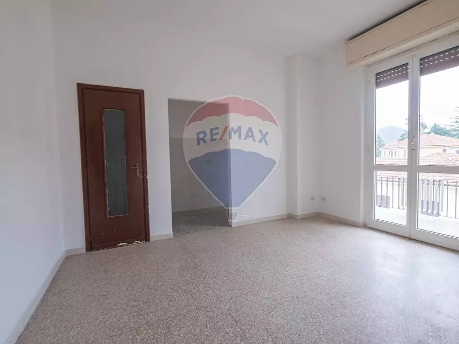 Immagine 1 di Appartamento in vendita  in via mazzini a Giusvalla