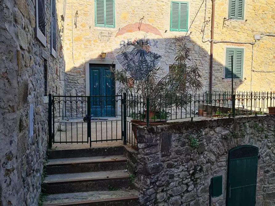 Immagine 1 di Casa indipendente in vendita  in Via della Torre Boveglio a Villa Basilica
