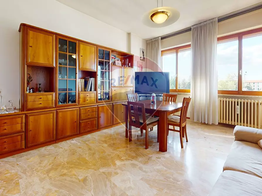 Immagine 1 di Appartamento in vendita  in Via Battisti a Gorla Minore