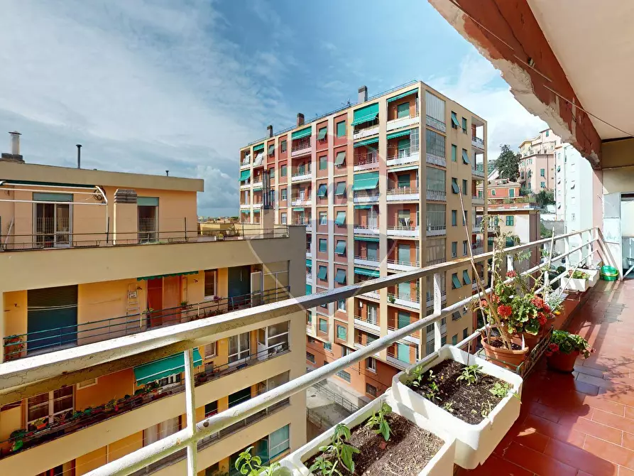 Immagine 1 di Appartamento in vendita  in Via Aldo Manuzio a Genova