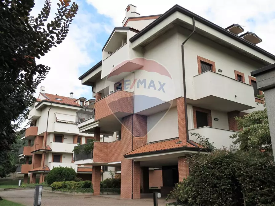 Immagine 1 di Appartamento in vendita  in Via Gaetano Donizetti a Cerro Maggiore