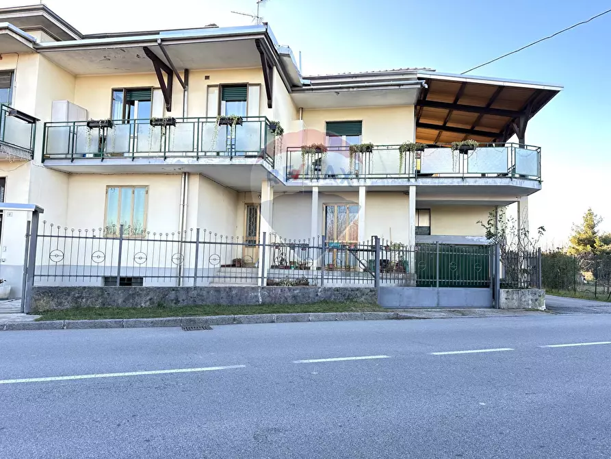 Immagine 1 di Appartamento in vendita  in CORBETTA a Busto Arsizio
