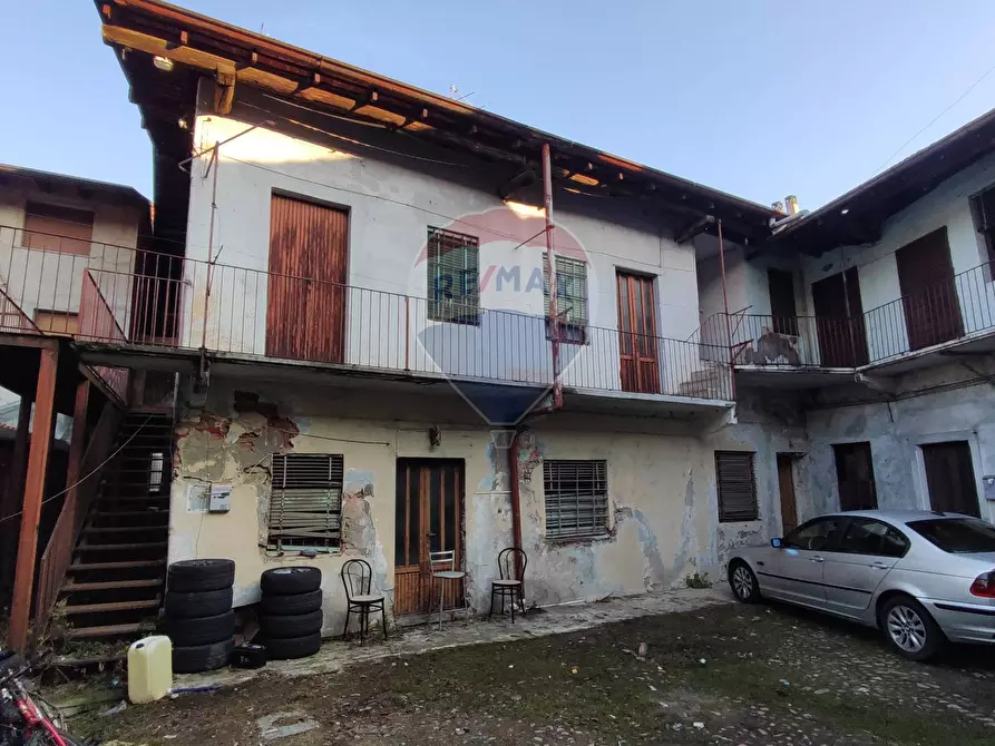 Immagine 1 di Rustico / casale in vendita  in ENGALFREDO a Samarate