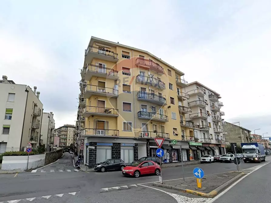 Immagine 1 di Appartamento in vendita  in Via Stalingrado a Savona