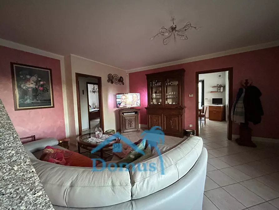Immagine 1 di Villa in vendita  in Via Piscina a Airasca