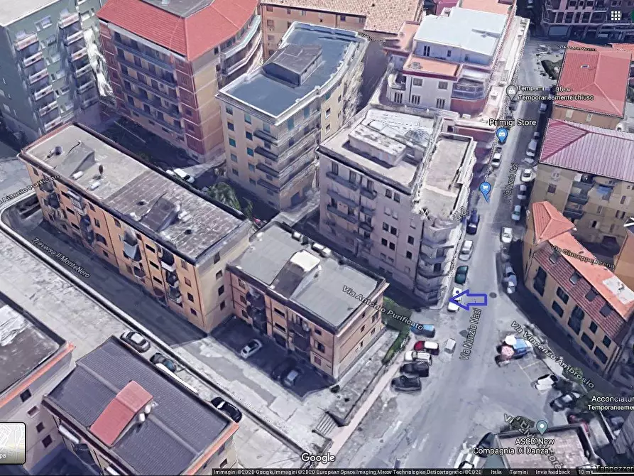 Immagine 1 di Locale commerciale in affitto  in VIA N. NASI a Catanzaro