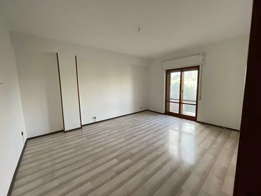 Immagine 1 di Appartamento in vendita  in VIALE DE FILIPPIS a Catanzaro