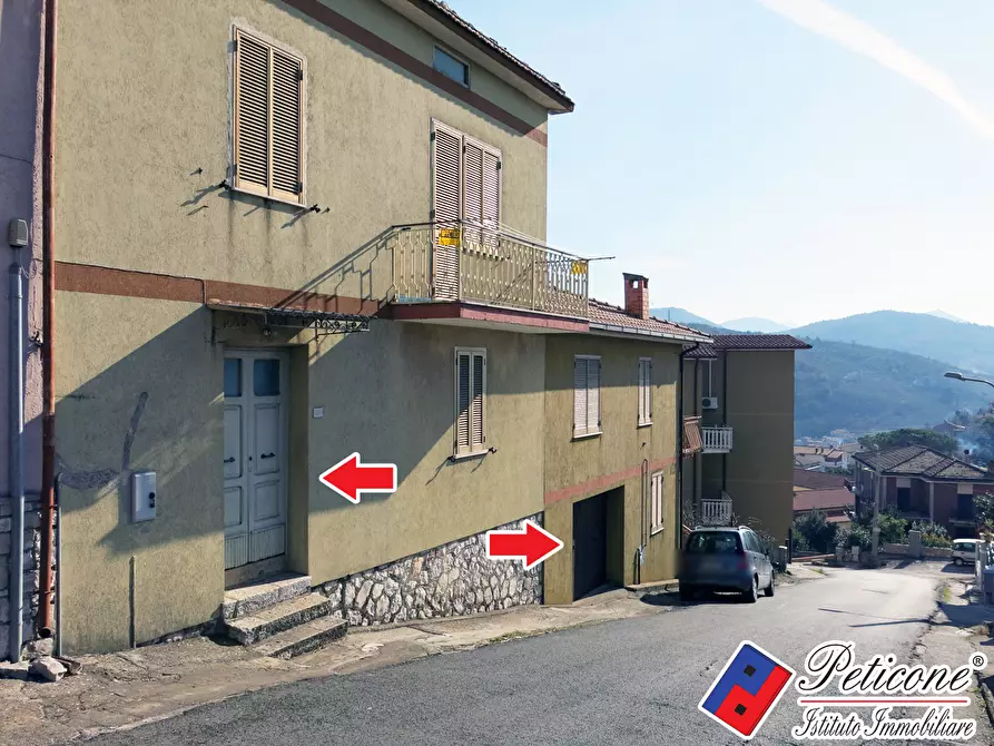 Immagine 1 di Casa indipendente in vendita  in Via Milano a Lenola