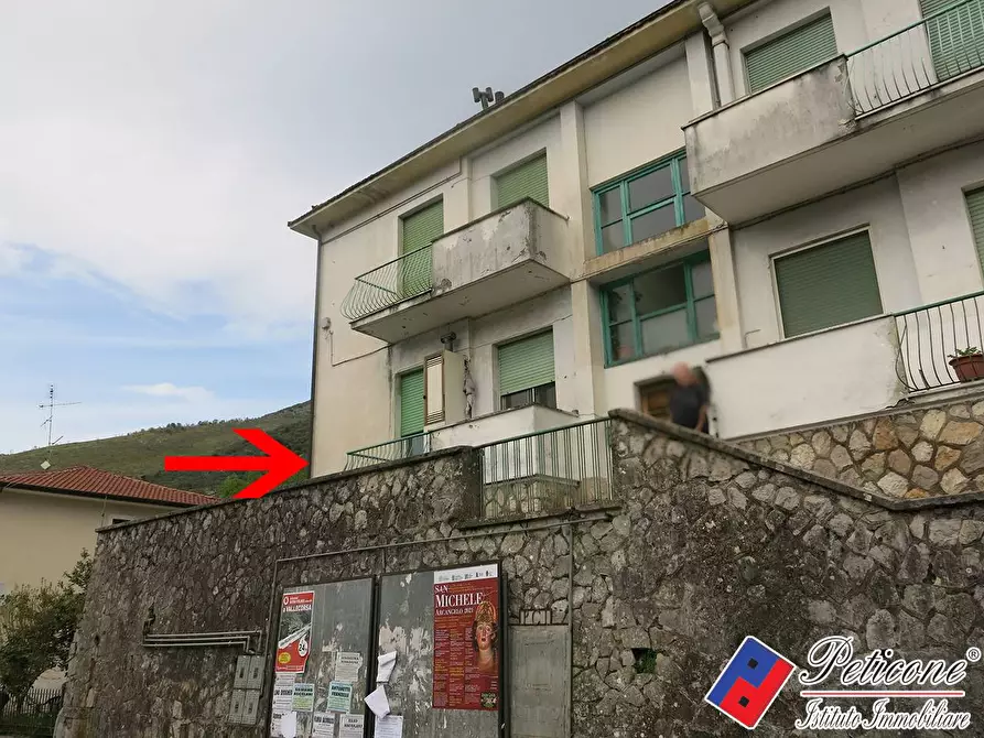 Immagine 1 di Appartamento in vendita  in Via Roma a Arnara