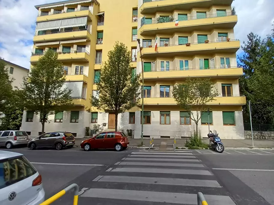 Immagine 1 di Appartamento in vendita  in Viale Mazzini a Siena