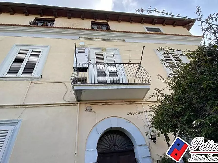 Immagine 1 di Appartamento in vendita  in Via Marconi a Gaeta