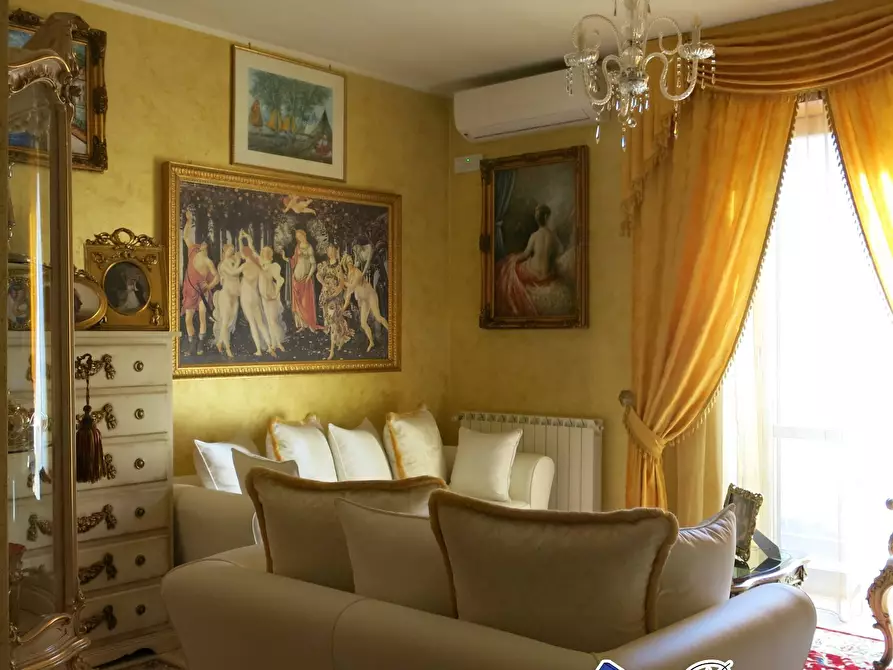 Immagine 1 di Appartamento in vendita  in Via Evangelista Torricelli a Fondi