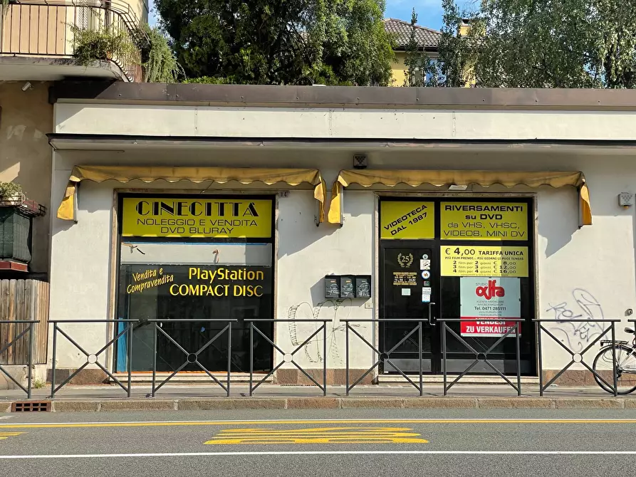 Immagine 1 di Negozio in vendita  in viale Druso a Bolzano