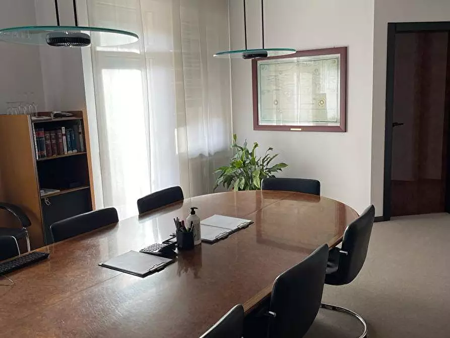 Immagine 1 di Ufficio in affitto  in via Orazio a Bolzano