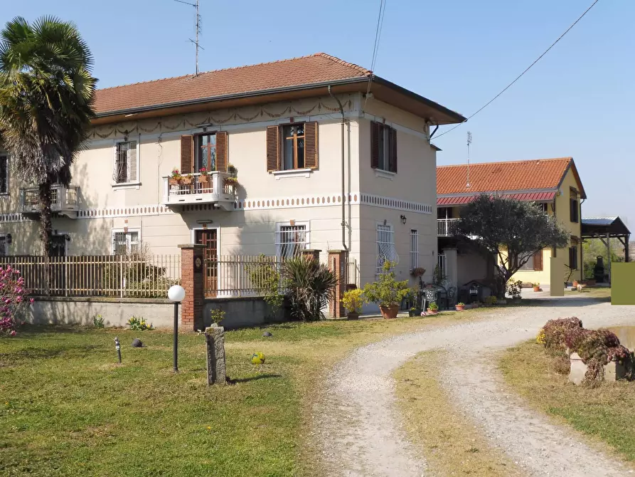 Immagine 1 di Villa in vendita  in Strada Gerbido a Grugliasco
