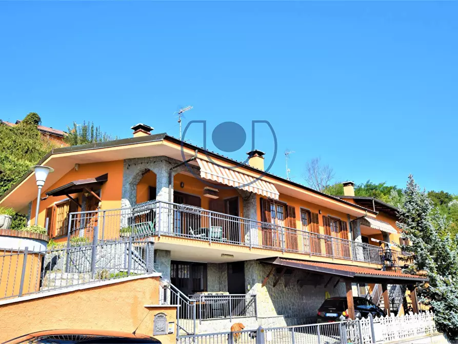 Immagine 1 di Villa in vendita  in Via Quadrifoglio a Andezeno