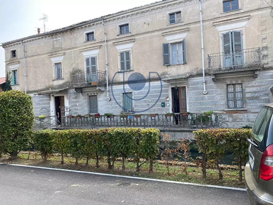 Immagine 1 di Villa in vendita  in Via Giovanni Ferraris a Palazzolo Vercellese