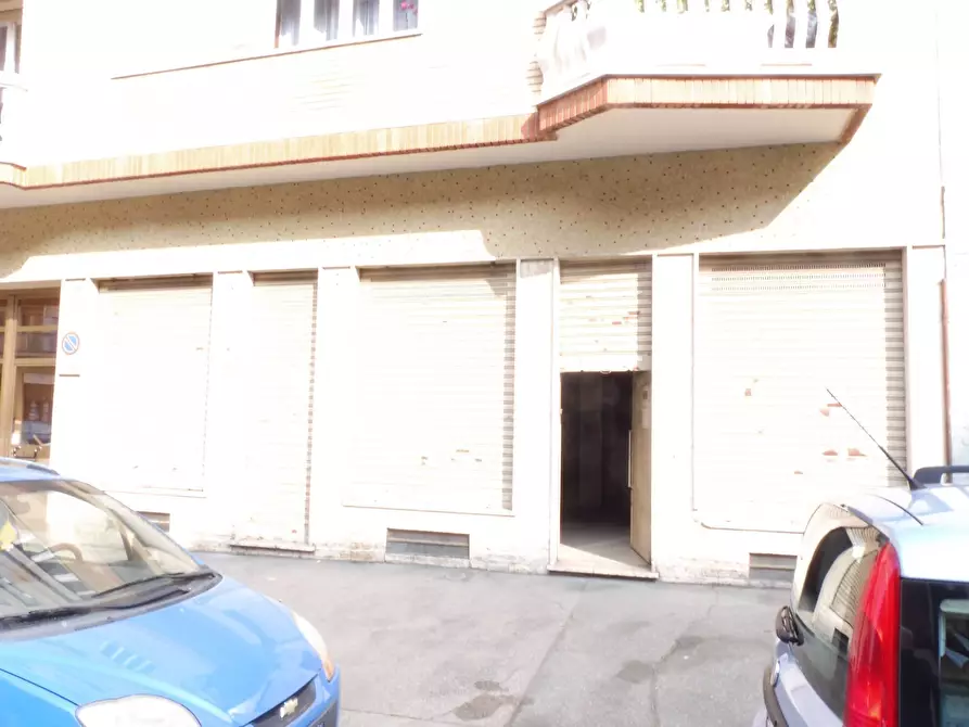 Immagine 1 di Posto auto in vendita  in Via Duino a Torino
