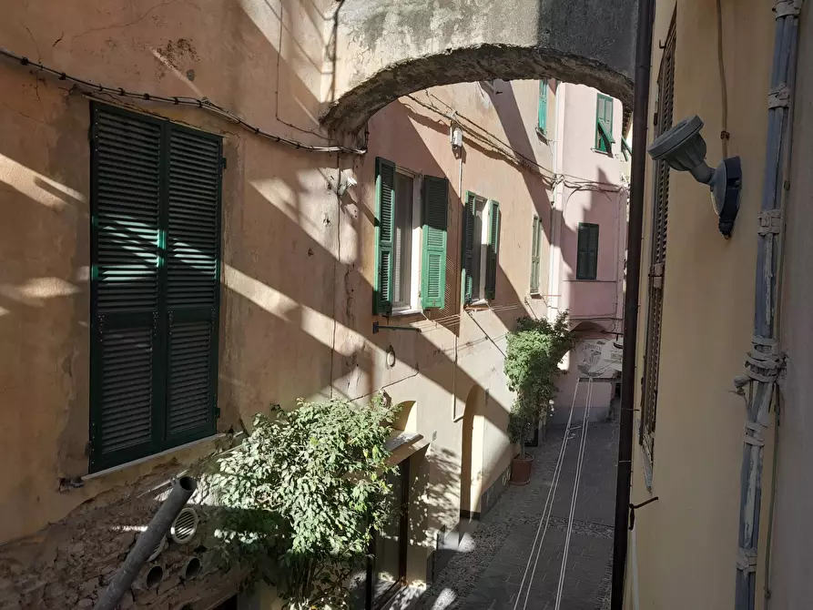 Immagine 1 di Appartamento in vendita  in via roma a Badalucco