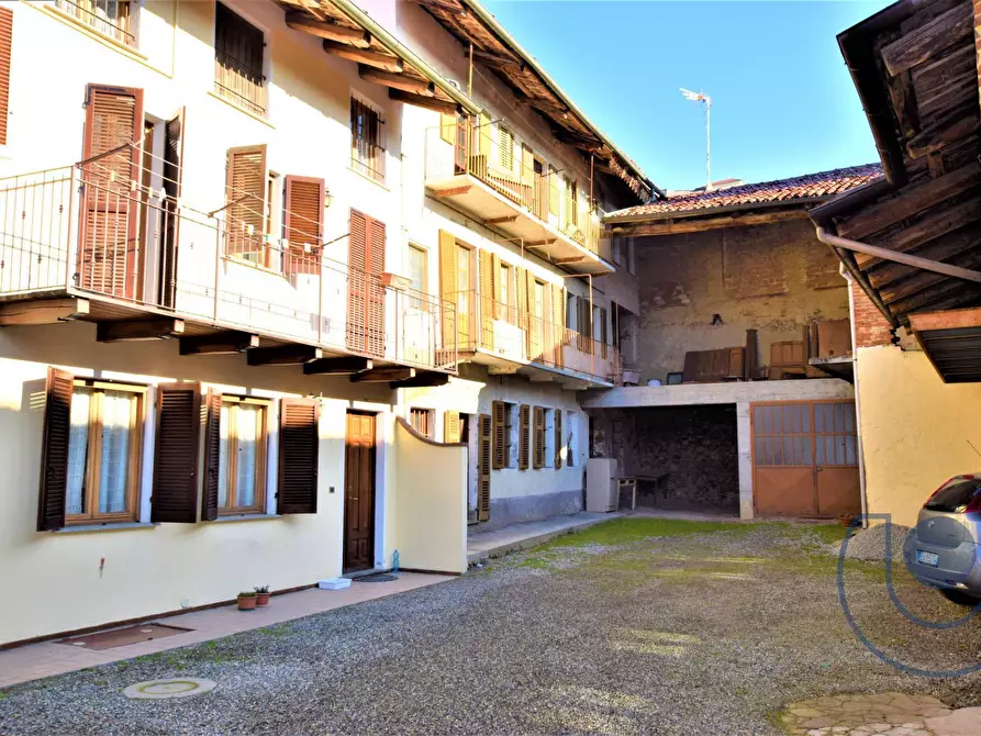 Immagine 1 di Appartamento in vendita  in Via Vittorio Emanuele a Albugnano