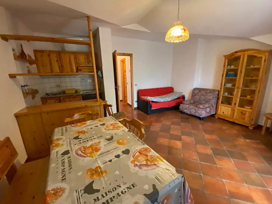 Immagine 1 di Appartamento in vendita  in località Bovetti a Alto