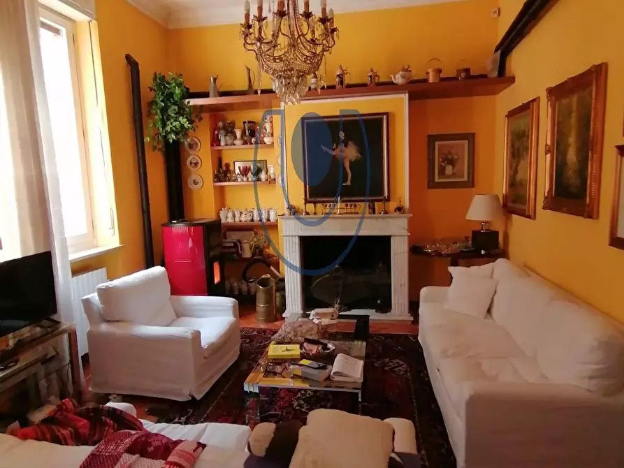 Immagine 1 di Villa in vendita  in Via Sant'ambrogio a Torino