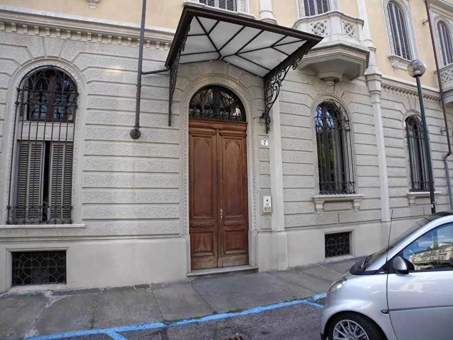 Immagine 1 di Appartamento in affitto  in via Vincenzo vela a Torino