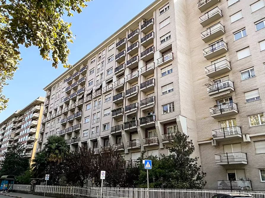 Immagine 1 di Appartamento in vendita  in Corso Monte Cucco a Torino