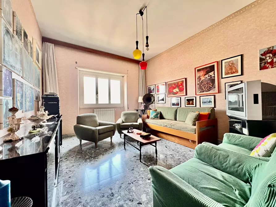 Immagine 1 di Appartamento in vendita  in Via Edmondo De Amicis a Genzano Di Roma