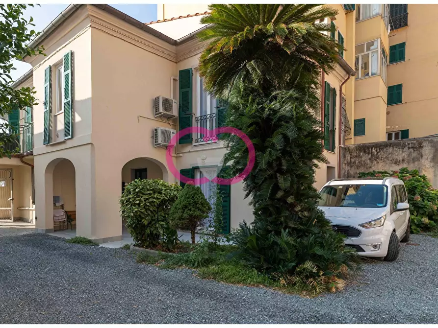Immagine 1 di Appartamento in affitto  in Via Santa Caterina a Varazze