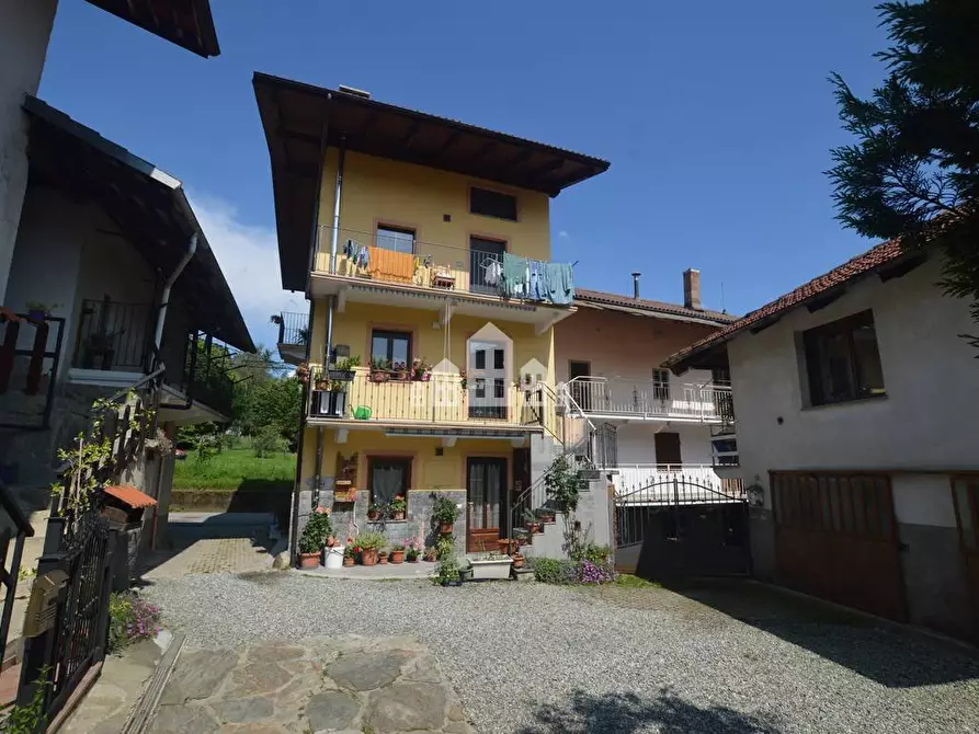 Immagine 1 di Casa indipendente in vendita  in Frazione Chiagnotti a Forno Canavese