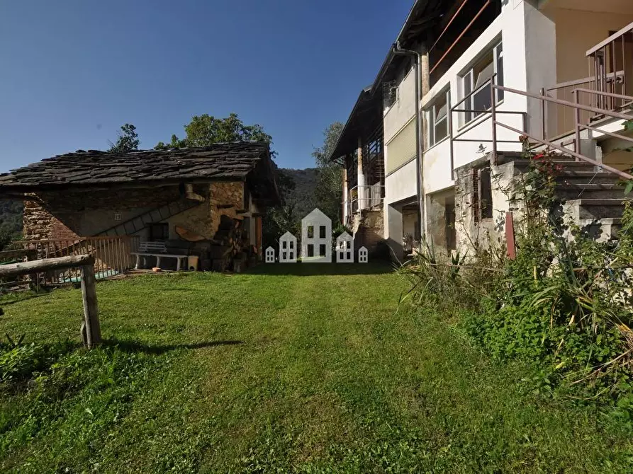 Immagine 1 di Casa indipendente in vendita  in Località Lombarnero a Alpette