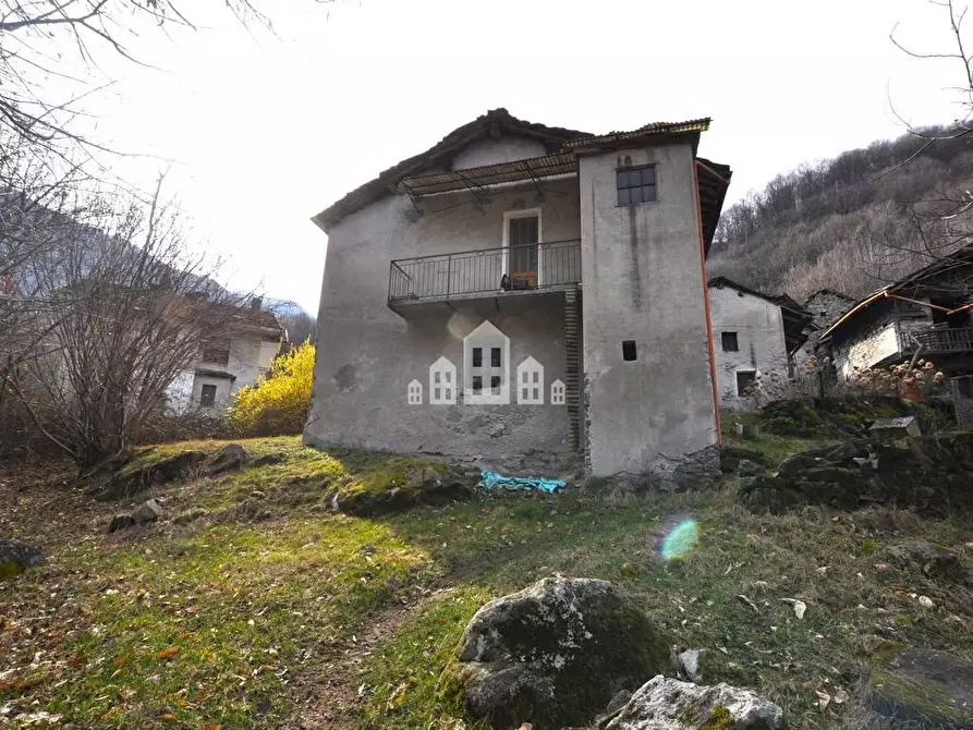 Immagine 1 di Casa indipendente in vendita  in Località feilongo a Alpette