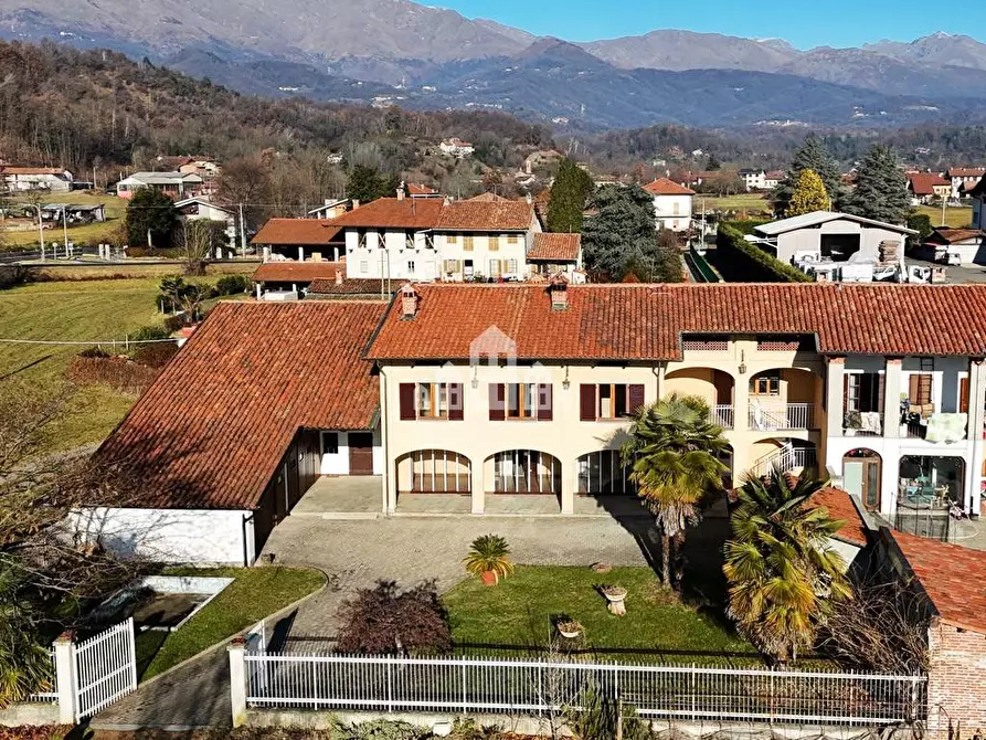 Immagine 1 di Casa indipendente in vendita  in Strada per Ivrea a Castellamonte